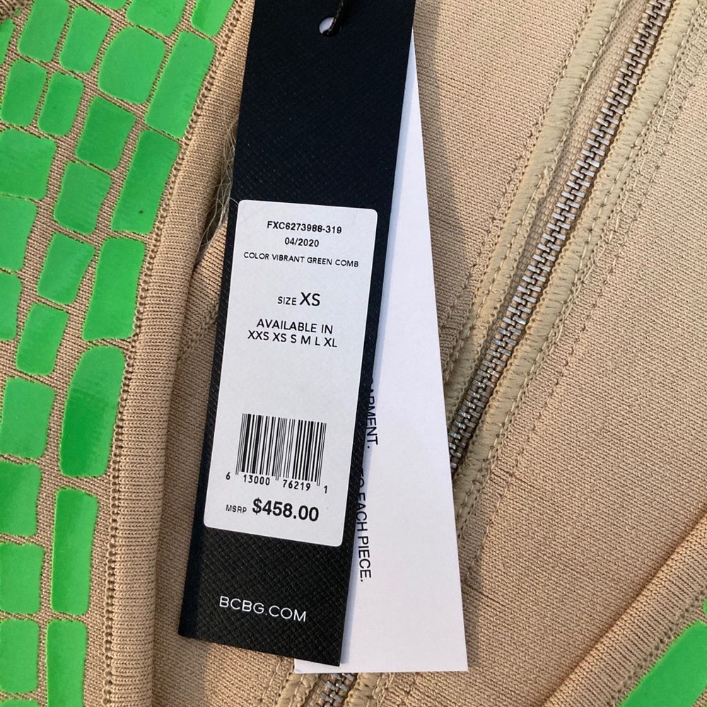 BCBGMAXAZRIA Women's Deep V-Neck Sweater Cocktail - Picture 8 of 8